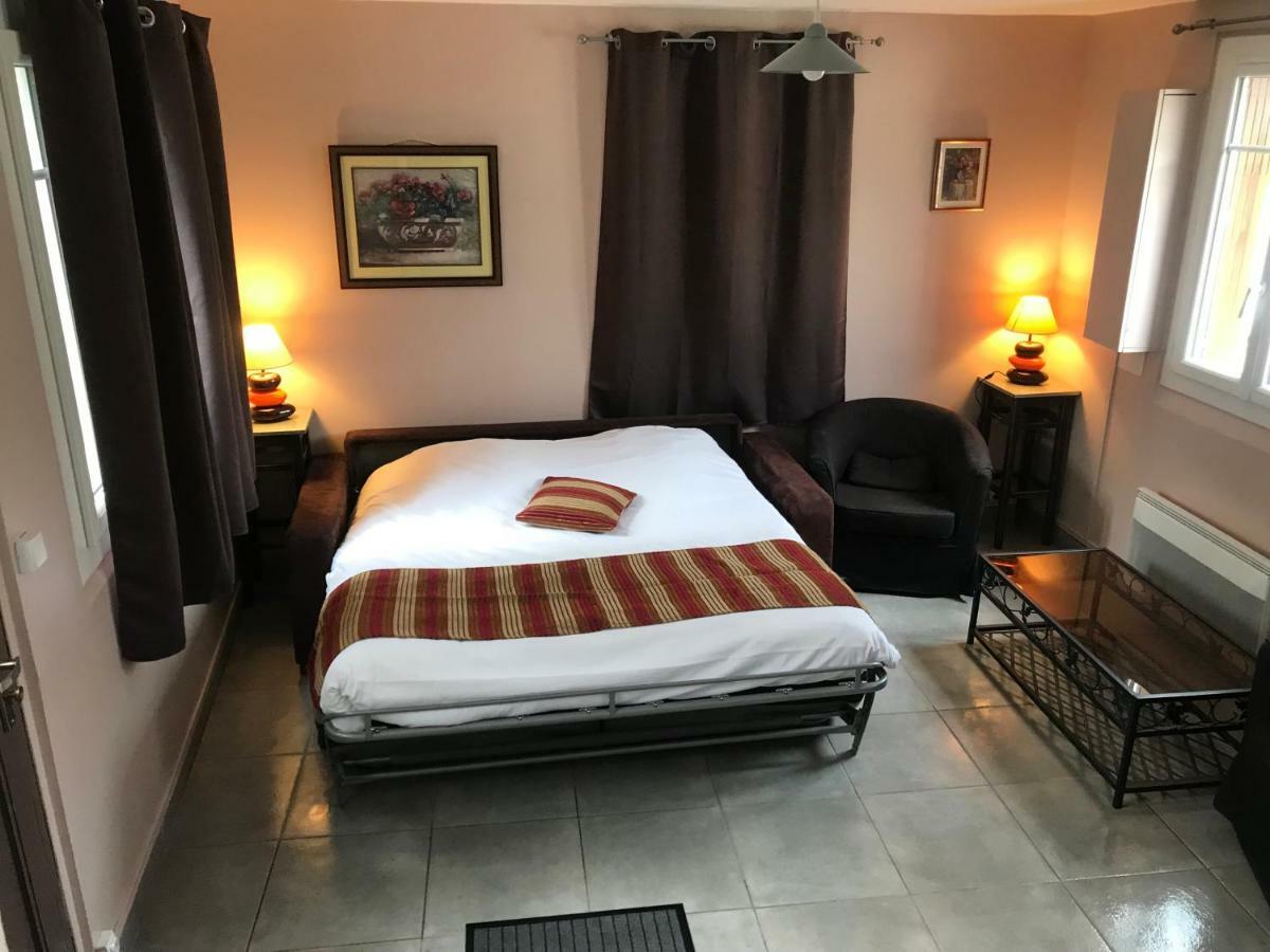 Les Iris Hotel